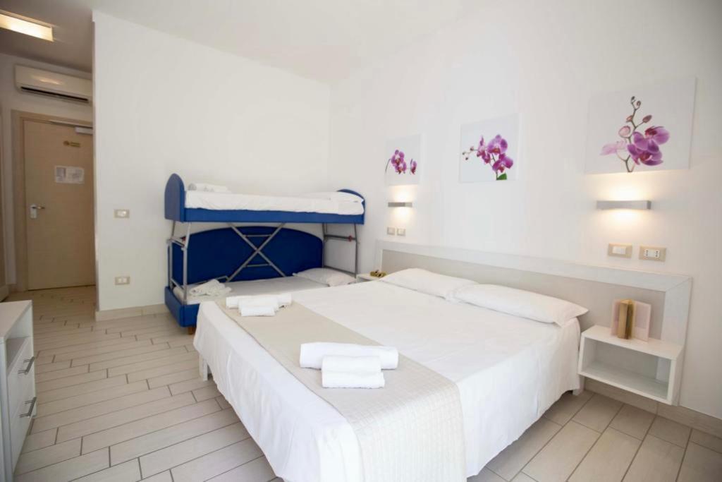 Hotel Elite Cervia Exterior photo